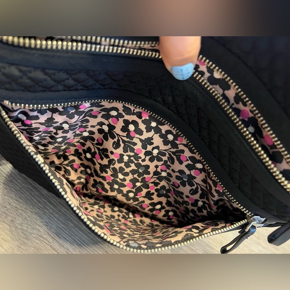Vera Bradley Iconic Triple Zip Hipster in Classic Black - Picture 6 of 9